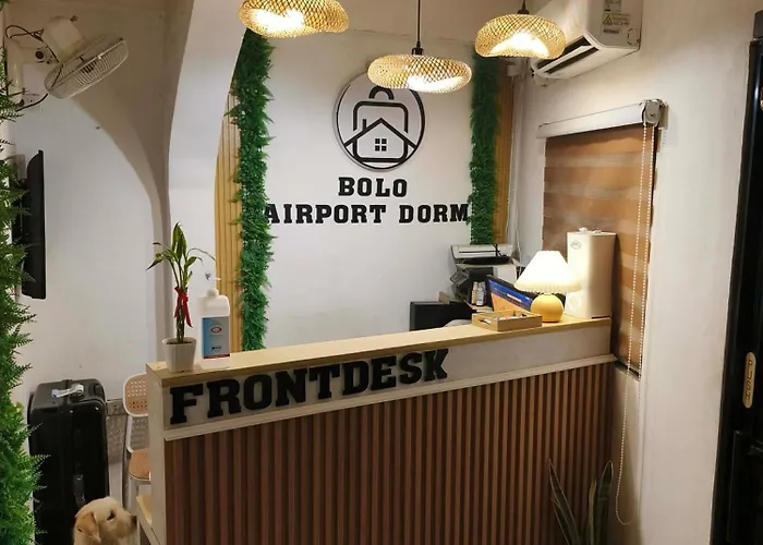 Hostel Bolo Airport Dorm L *